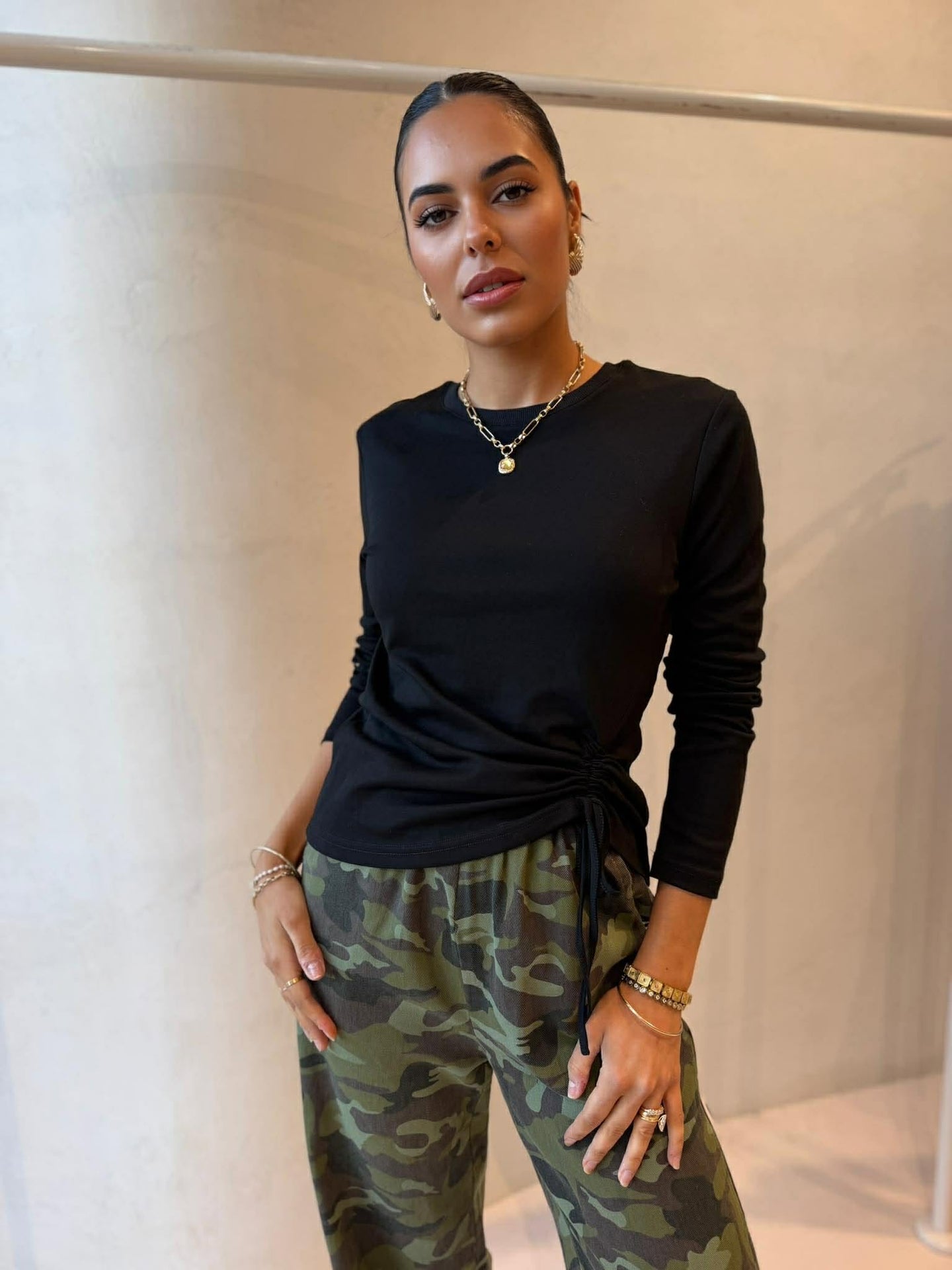 LARA LONG SLEEVE TOP- BLACK