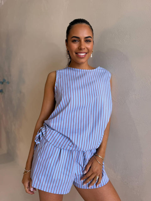 STRIPED SHORT