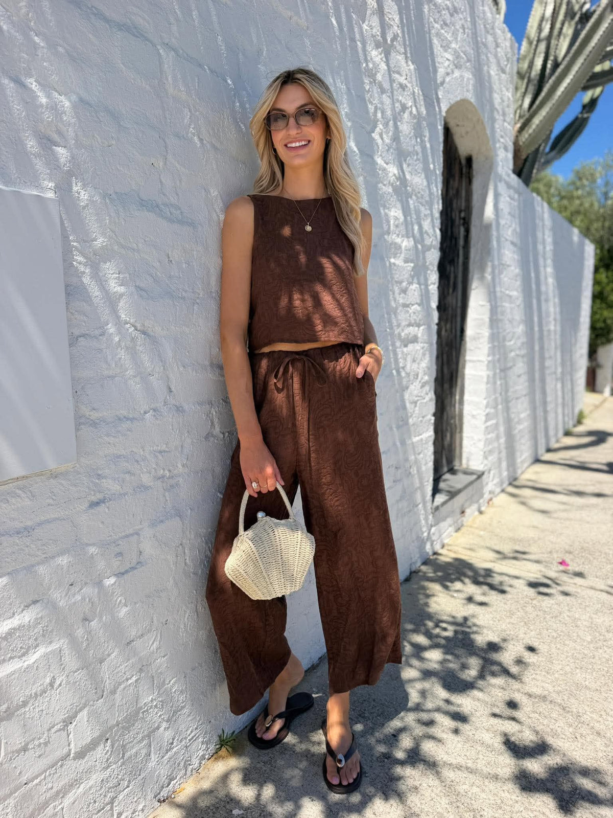 VACAY VIBES TOP- COFFEE