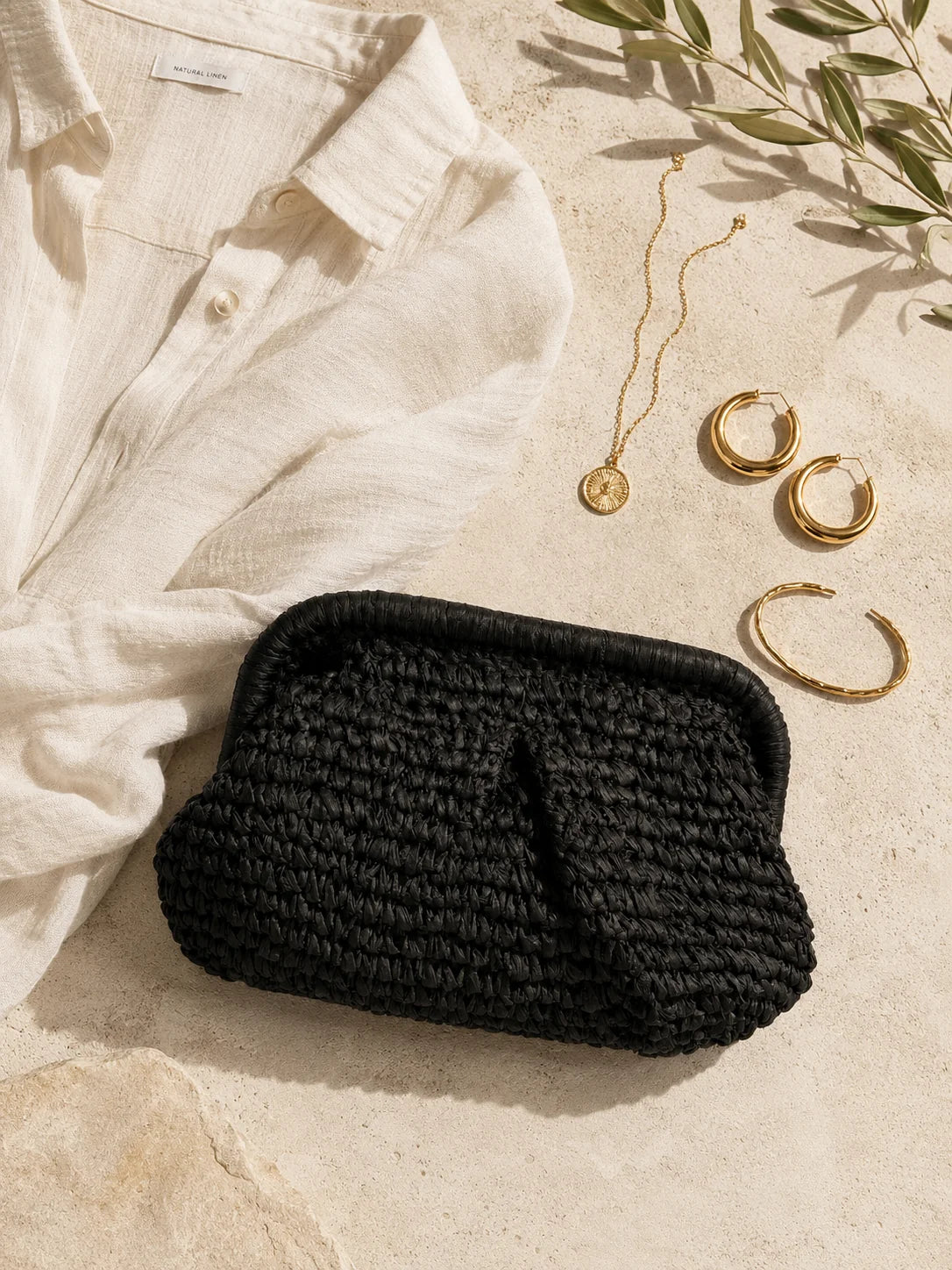 ELODY CLUTCH- BLACK