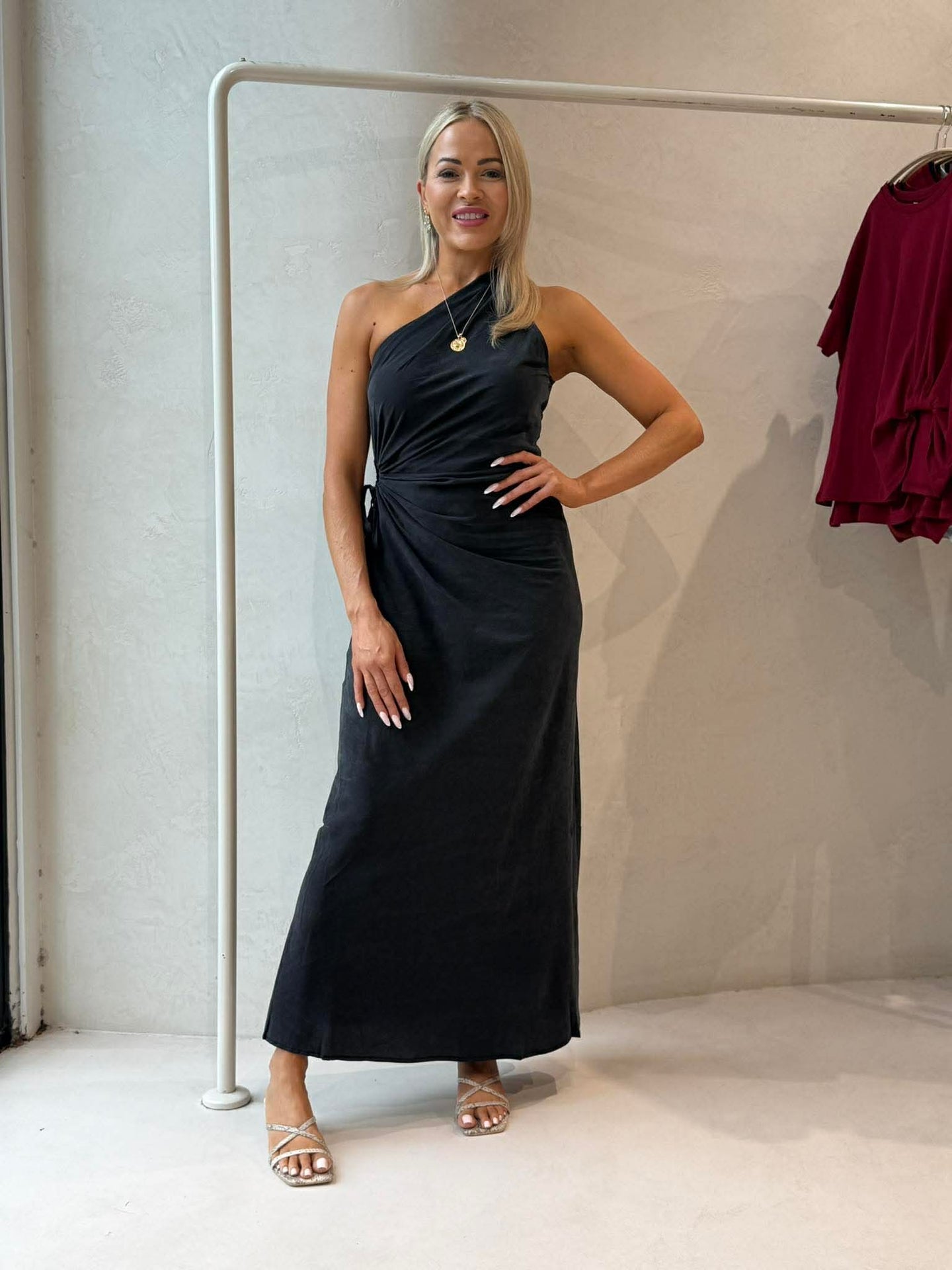 JARRAH MAXI DRESS - BLACK