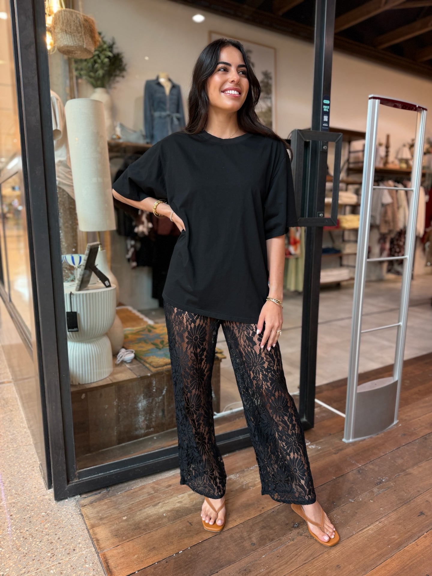 SIENNA TEE- BLACK