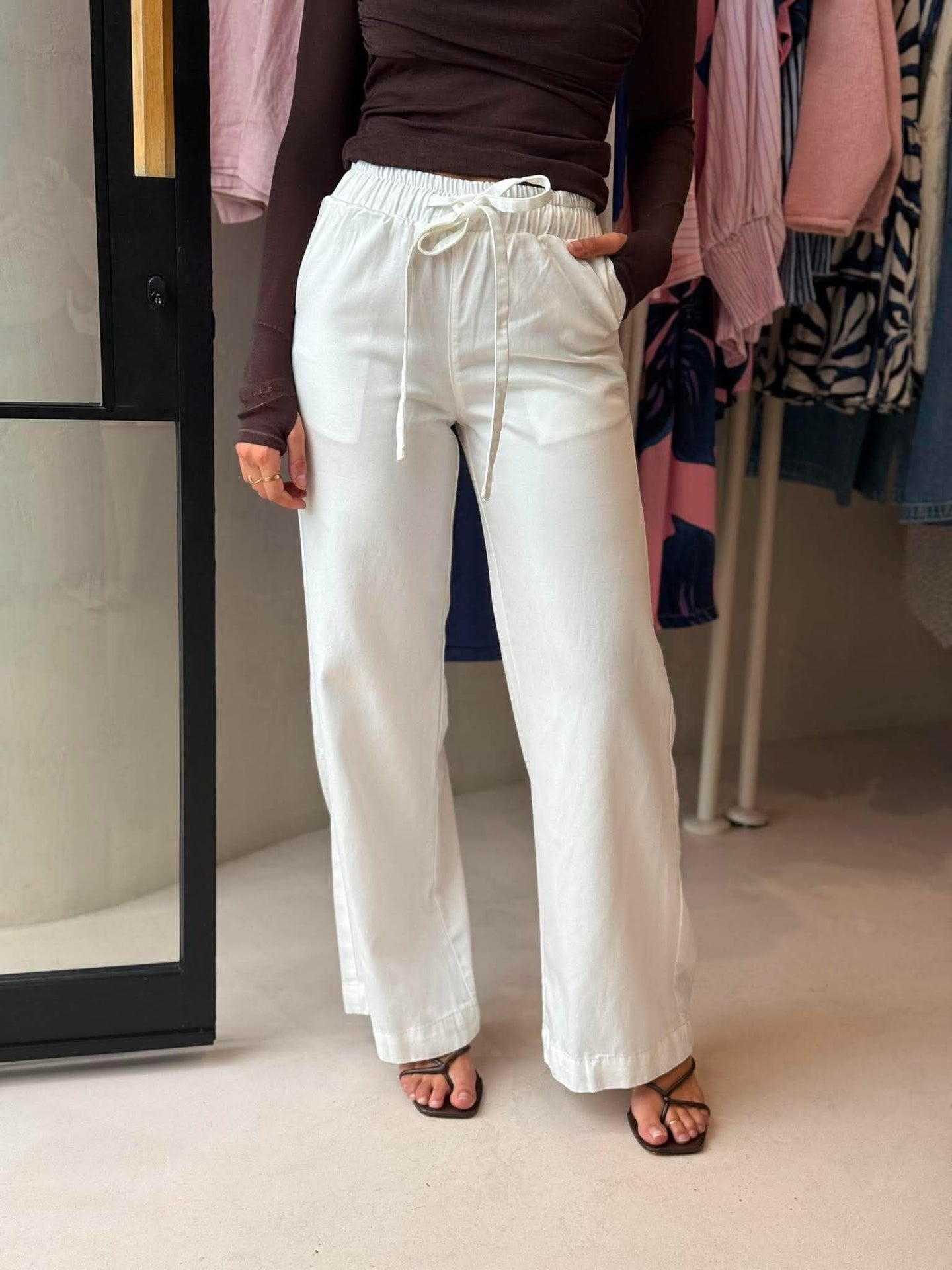 LILA DENIM PANT- WHITE