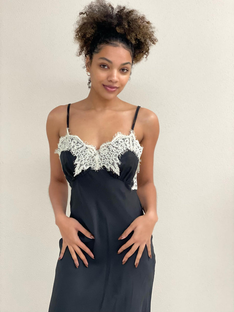 Moite Dress