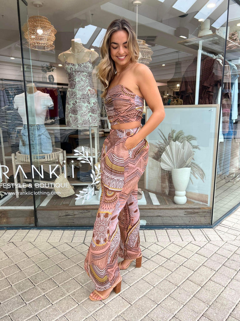 Farrah Boobtube