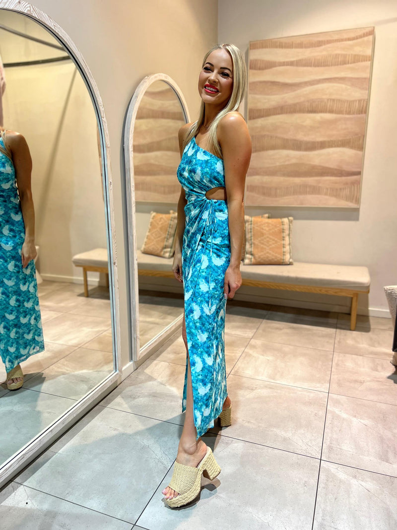 Victorys Dress