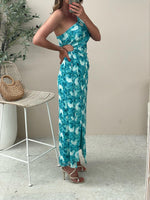 Victorys Dress
