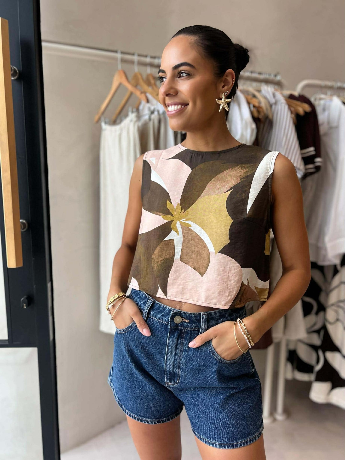 CHEETAH TOP - OLIVE FLORAL