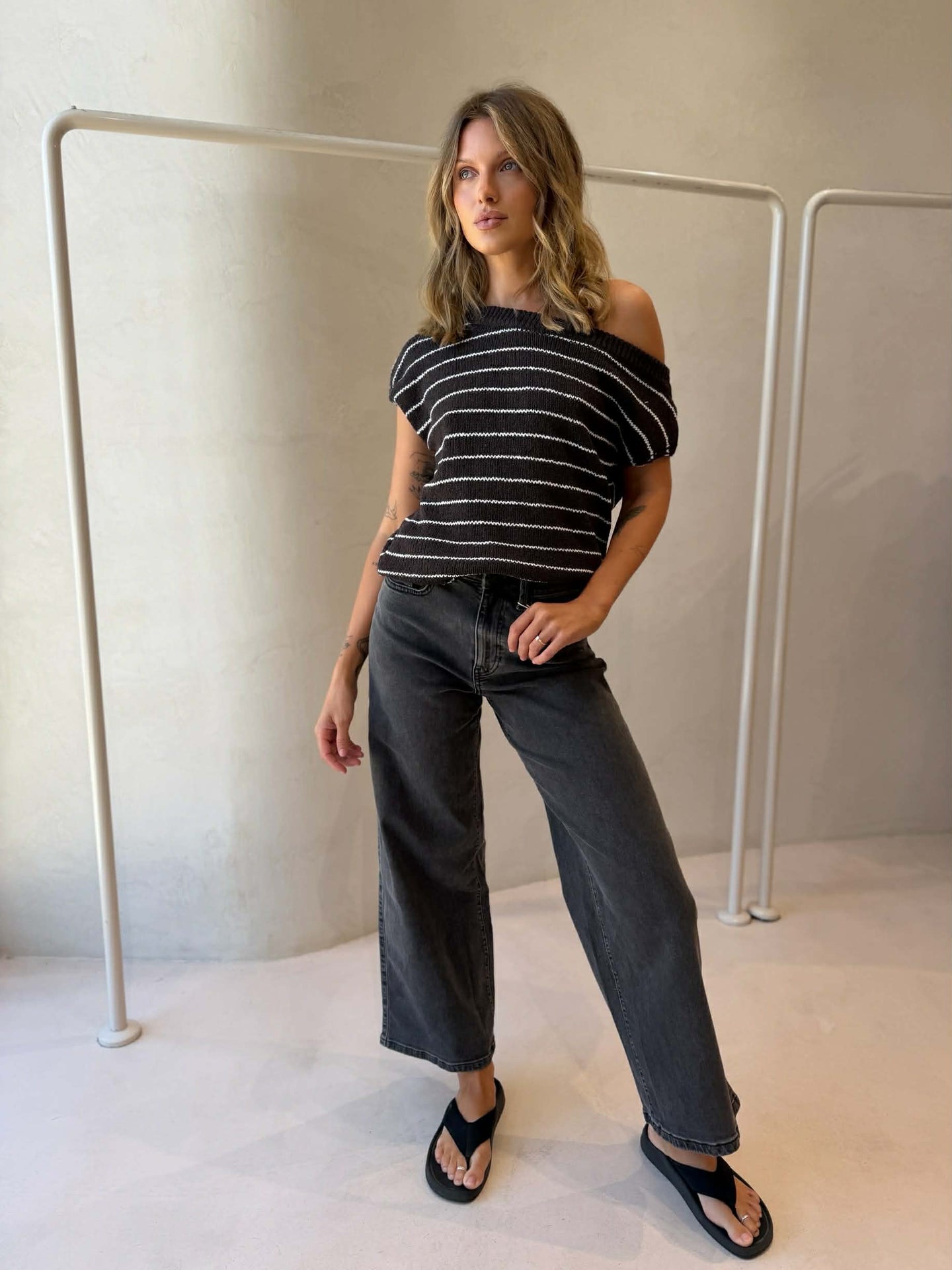 CORE WIDE LEG JEAN- WASHED BLACK