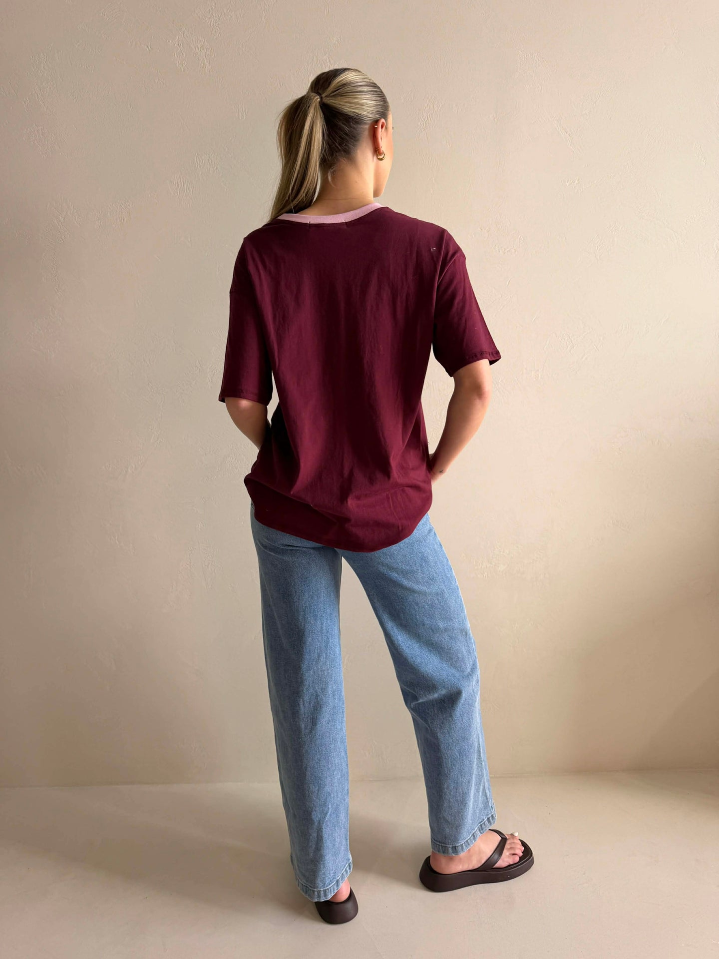 INTENTION CONTRAST TEE