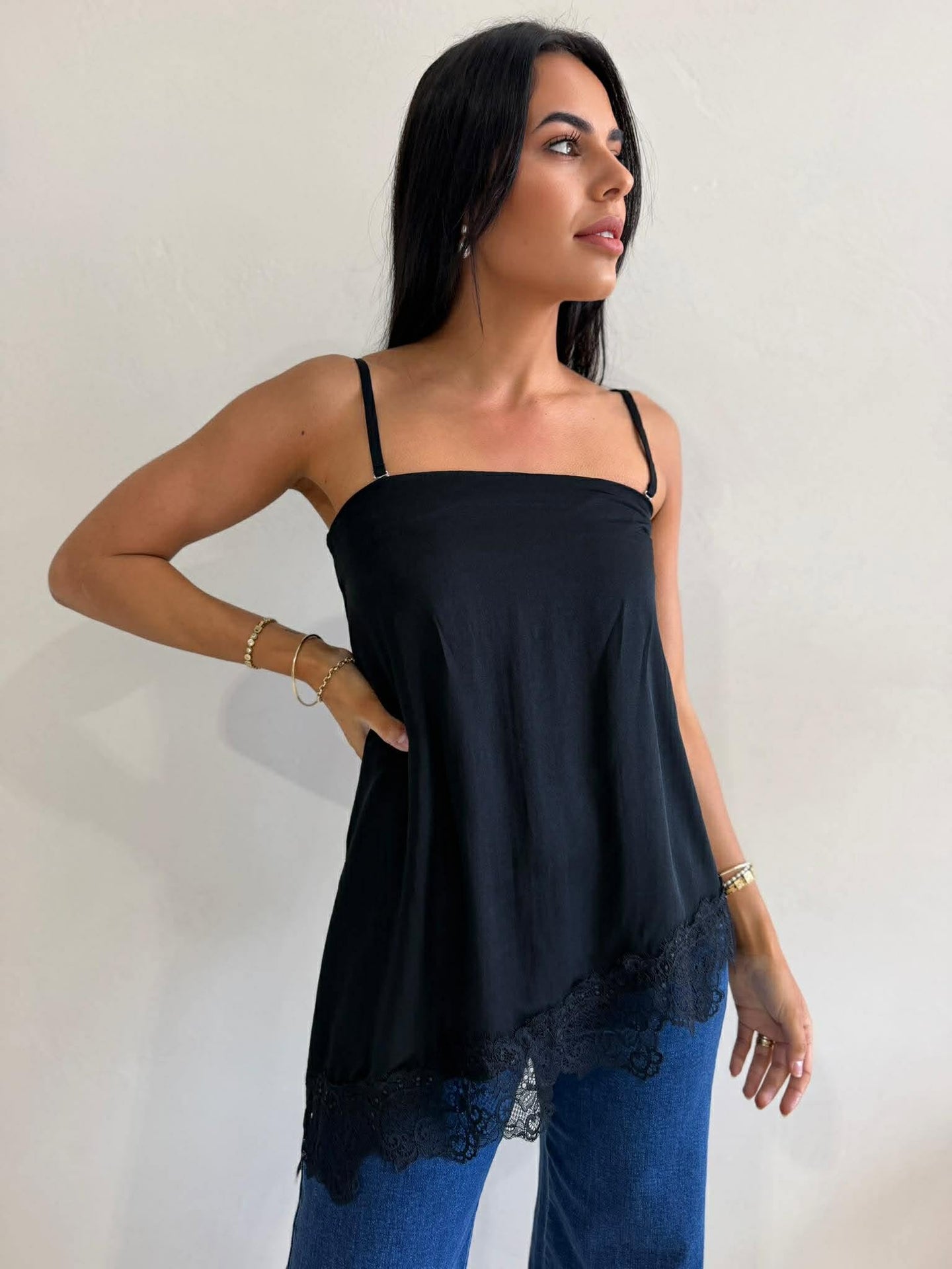 ELLEN TOP- BLACK