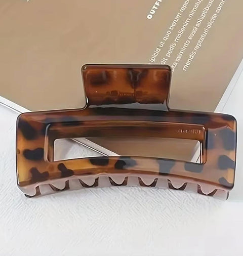OLIVIA HAIR CLIP- BROWN SHELL