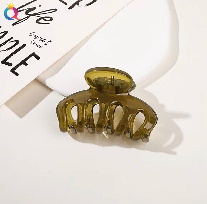 FLEUR HAIR CLAW - CLEAR OLIVE