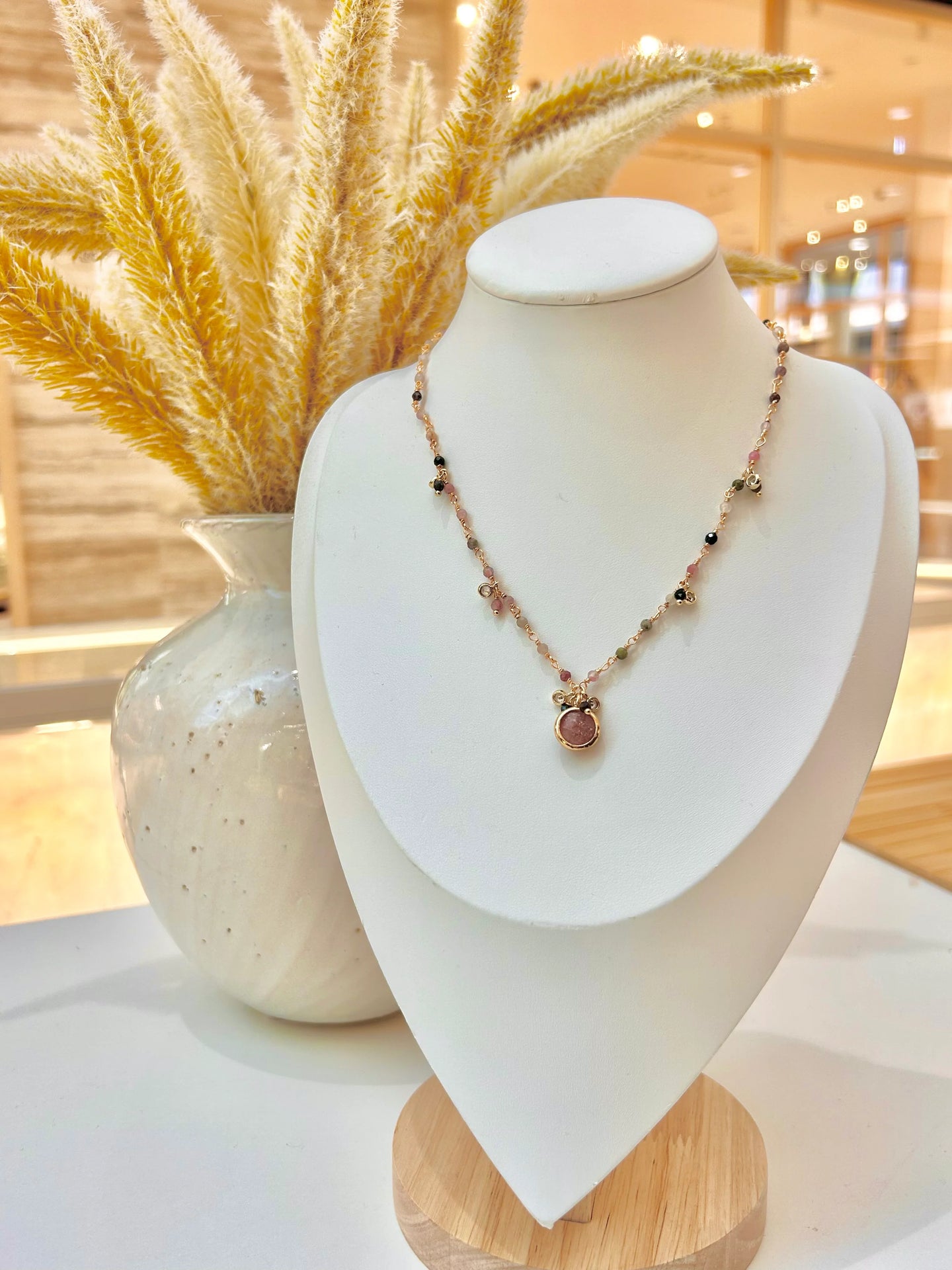 VIRELLE STRAWBERRY QUARTZ NECKLACE