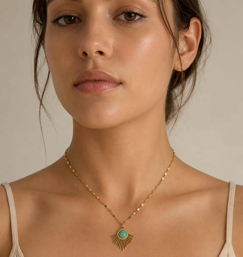JADE PENDANT NECKLACE