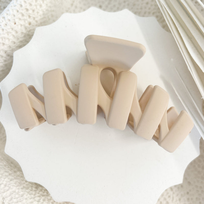 Izzy Hair Clip - Nude