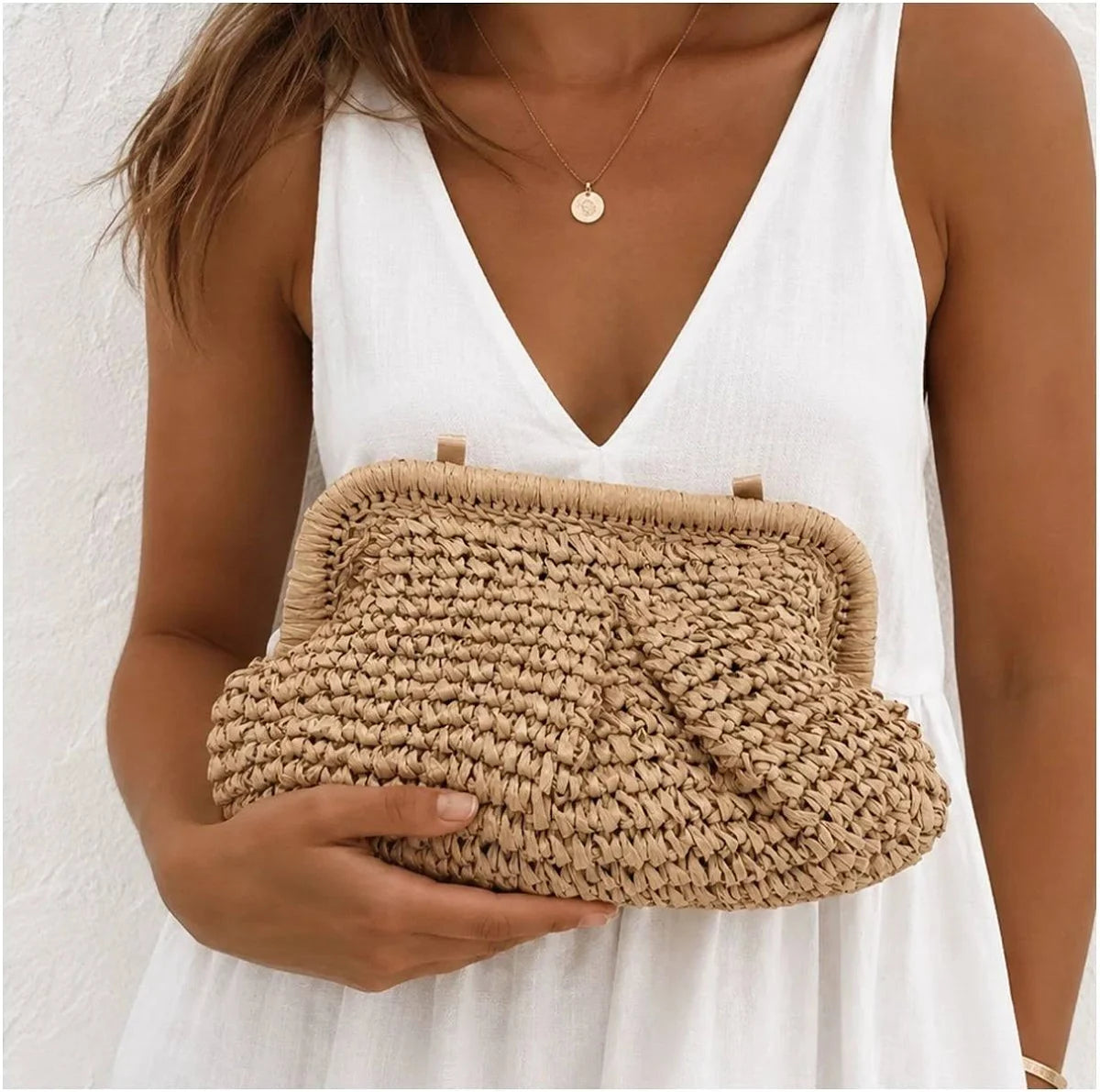 ELODY CLUTCH- TAN